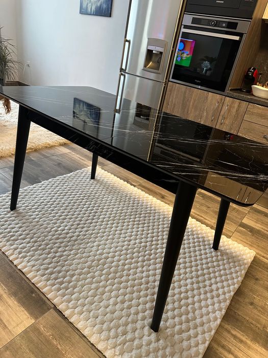 Маса закалено стъкло черна, мрамор