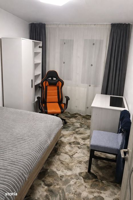 Apartament de 3 camere, etaj intermediar, zona Tatarasi