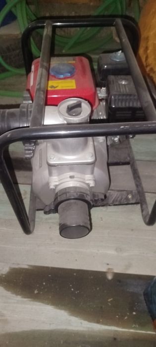 Продам мотопомпа бензиновая