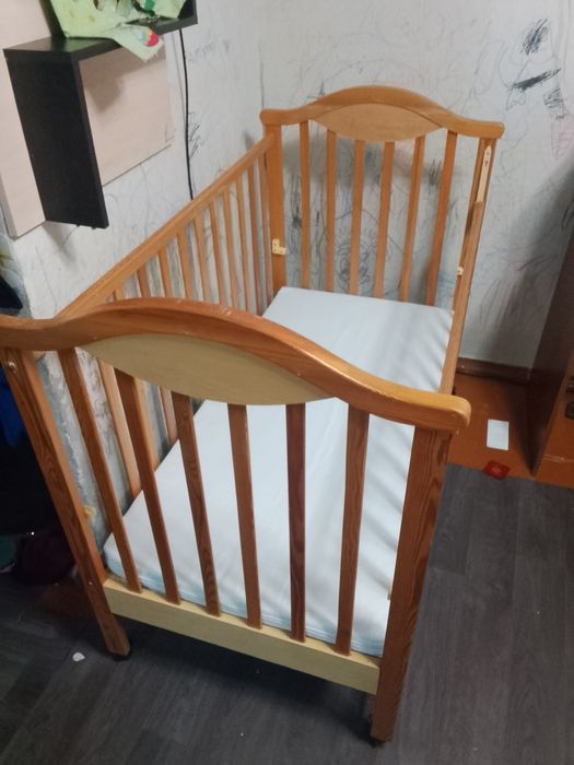 Кроватка детская 120/60