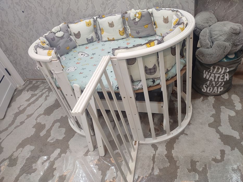 Кроватка в хорошем состоянии