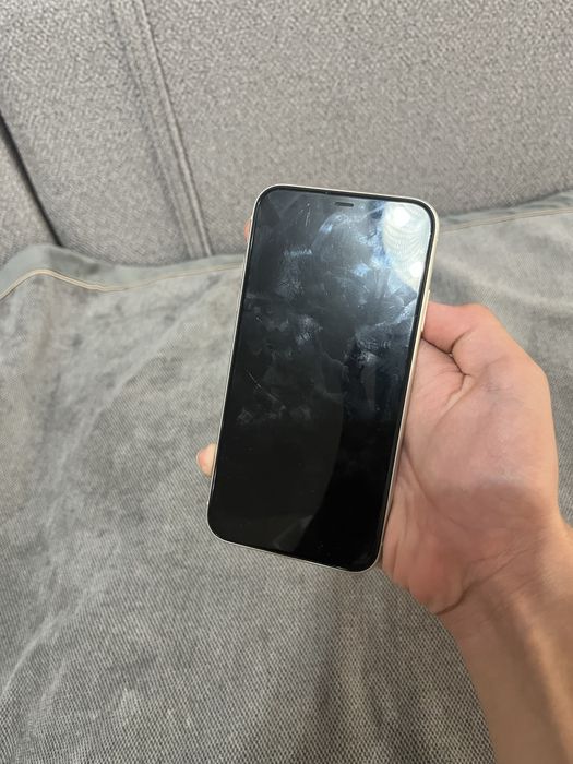 Продам айфон 11 iphone