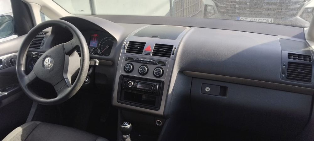 VOLKSWAGEN Touran 2008 — imagine 3