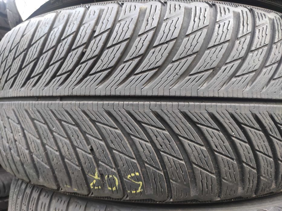 4бр Зимни гуми 235 55 17 - Michelin