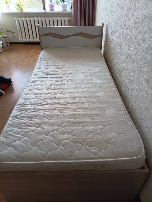 Продам кровать  1 спальня