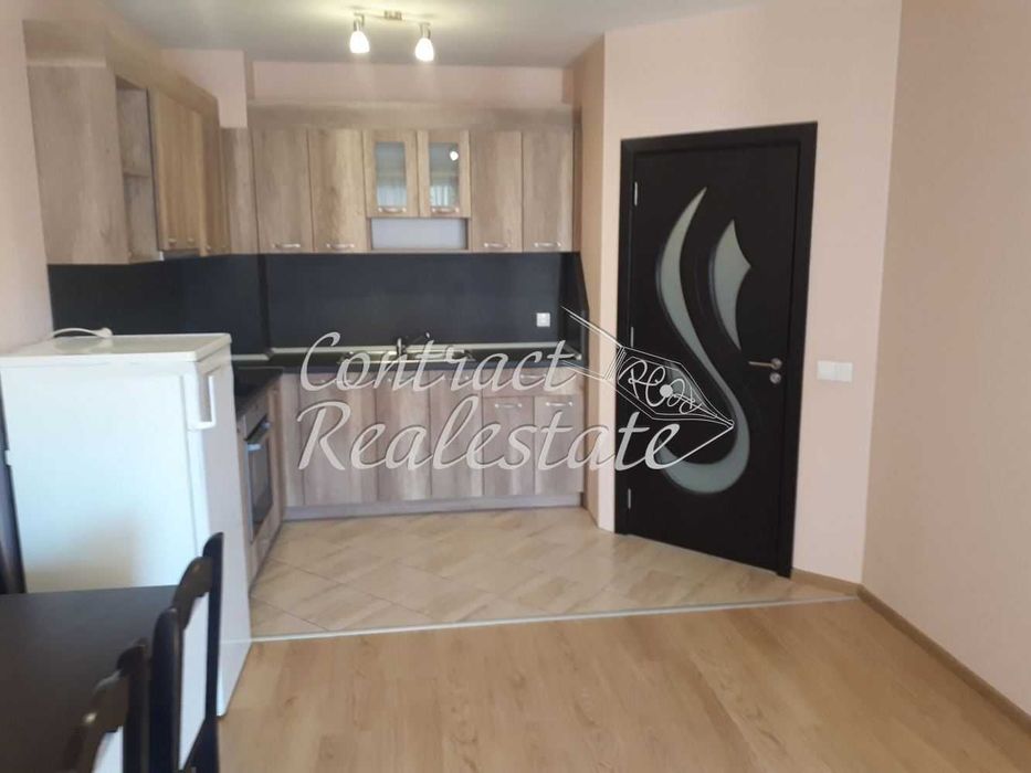 Дава се под наем Двустаен апартамент в Варна, Конфуто - 60 кв.м за 459 € - Снимка #2