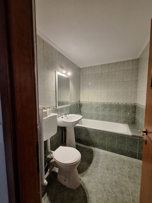 Apartament de închiriat