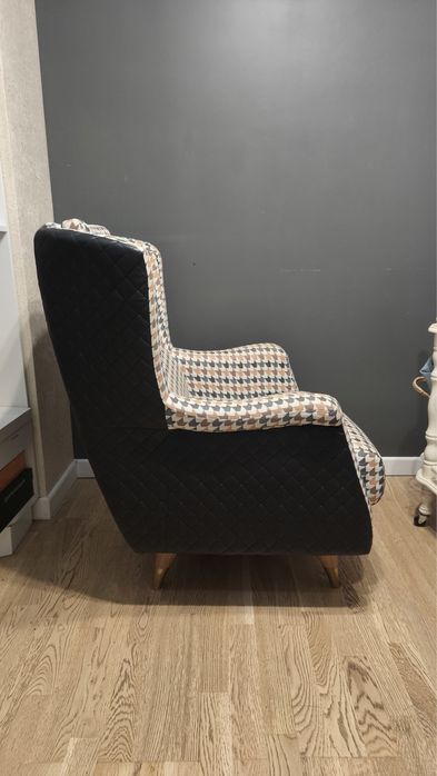 2 стильных кресла в отличном состоянии