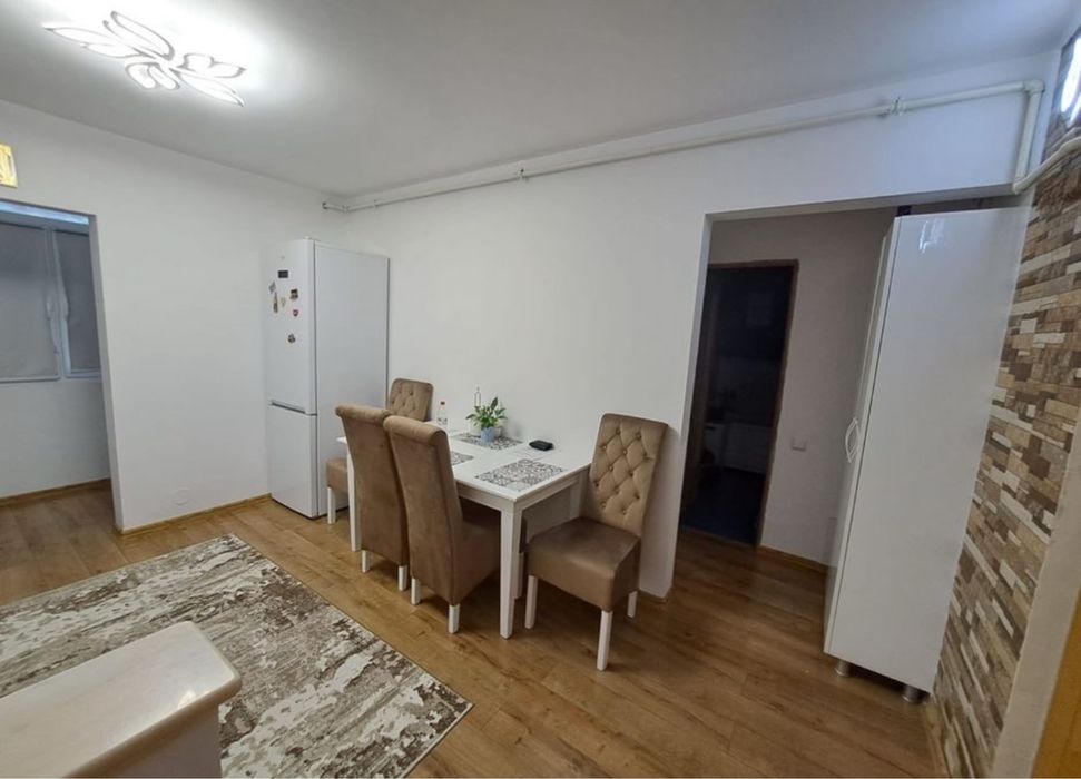 Apartament 2 camere decomandat