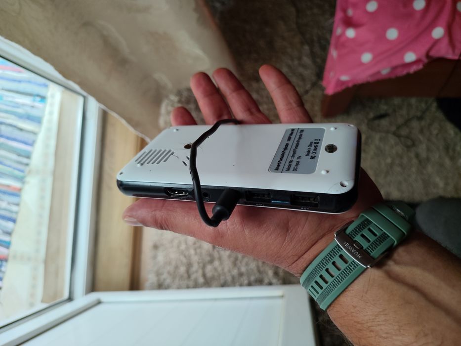 Video proiector Smart mini full HD