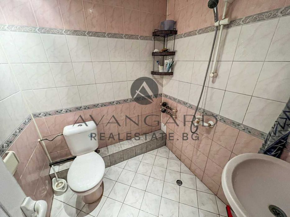 Продава се Двустаен апартамент в Пловдив, Изгрев - 72 кв.м за 1153 €/кв.м - Снимка #4