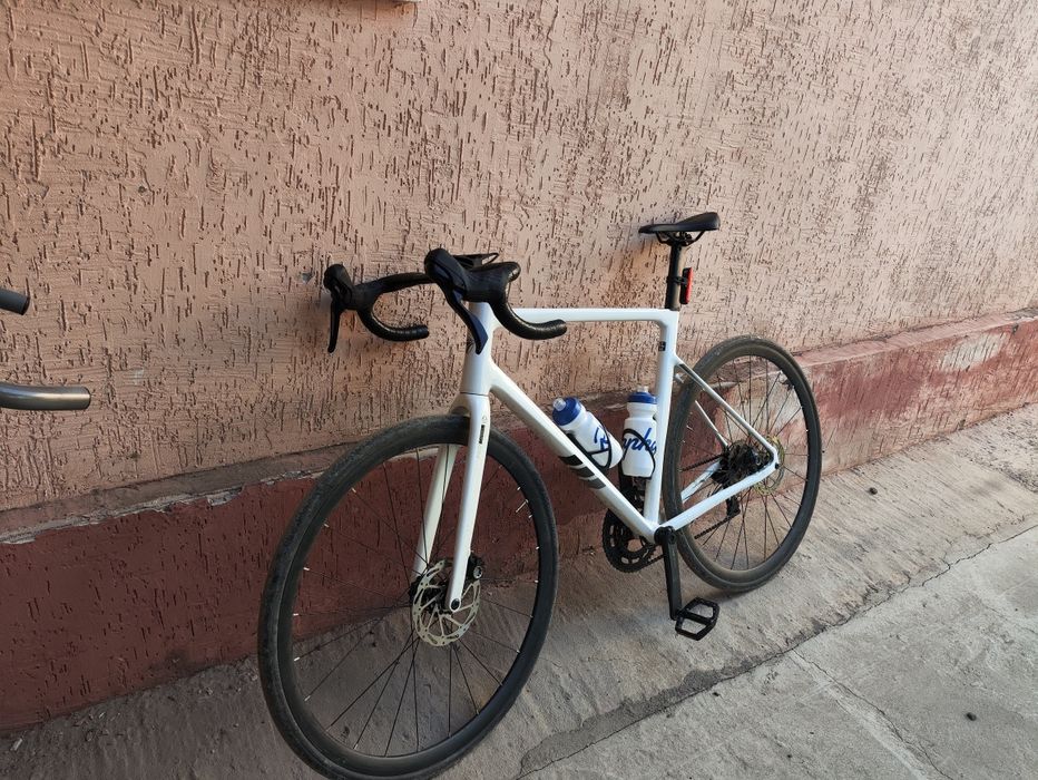 Шоссейный велосипедTwitter C6