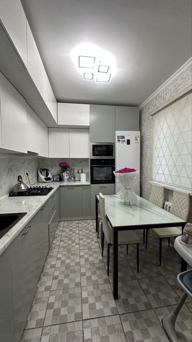 Продам дом с гаражем и времянкой