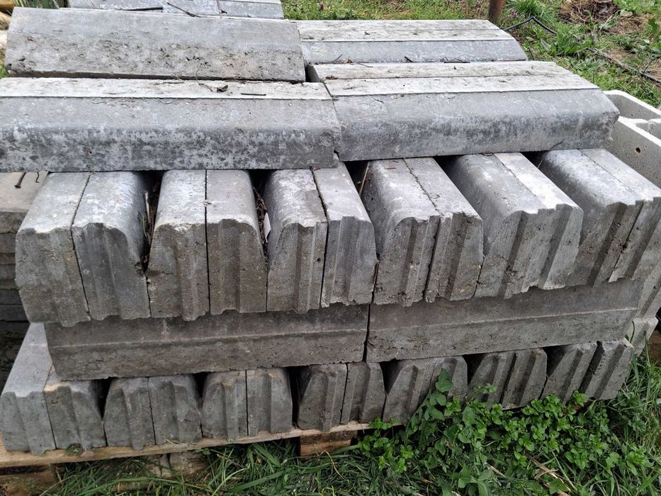 Градински бордюри