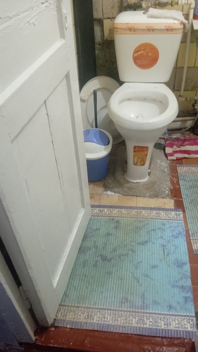 21 микрорайон 2 этаж  1 ханалы кв сатылады