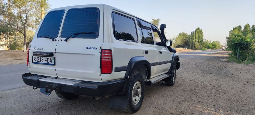 Toyota land cruiser 80