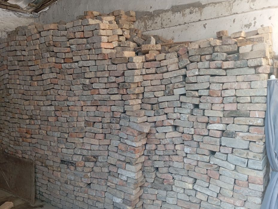 Пишиғ ғиштлар сотилади