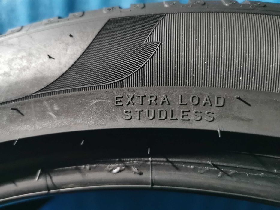 275/40 R22 - pirelli m+s 2 bucati