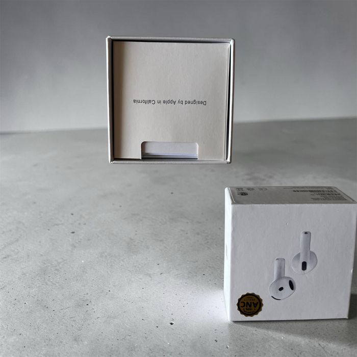 Слушалки AirPods Pro4