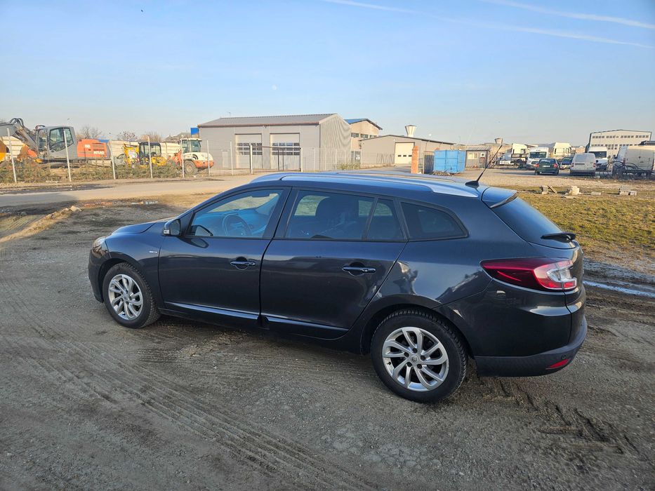 RENAULT MEGANE 3 Grandtour  dCi 130 Bose Edition, An 2013, 215.432 Km