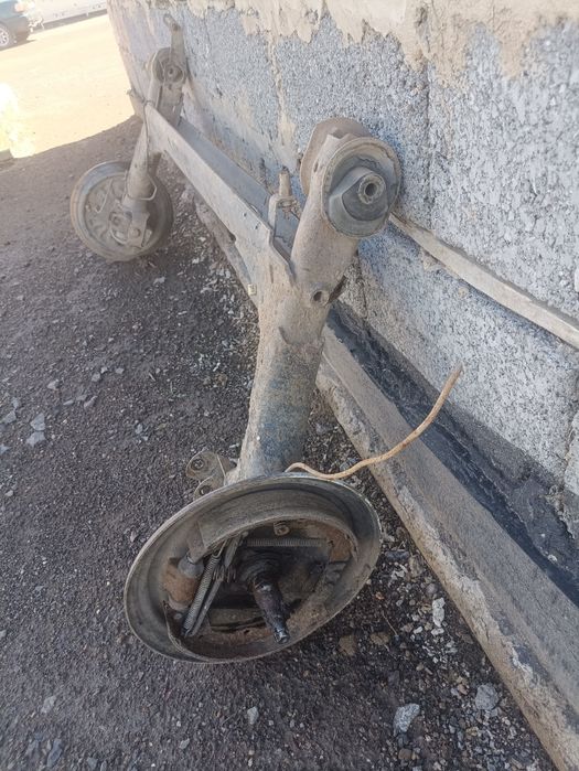 Продаю задний балка