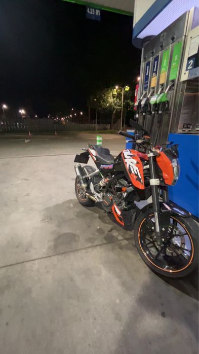 Vand ktm duke 125 (nu cbr,yzf,rc,mt,rs,ninja)