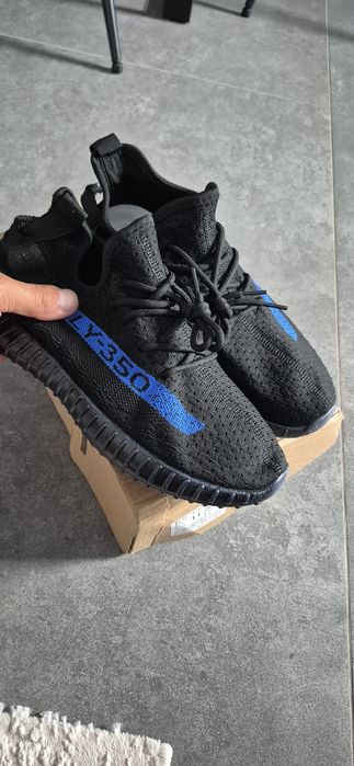 Adidas yezzy noi