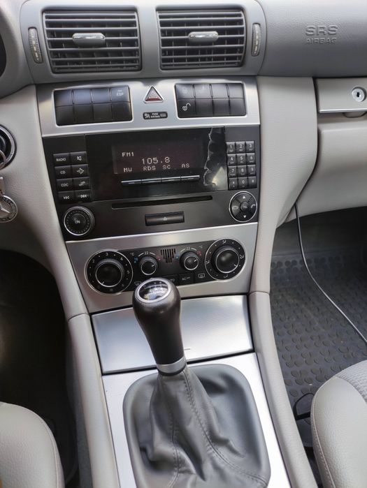Mercedes Benz C180