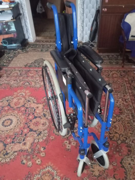 Коляска для инвалидов