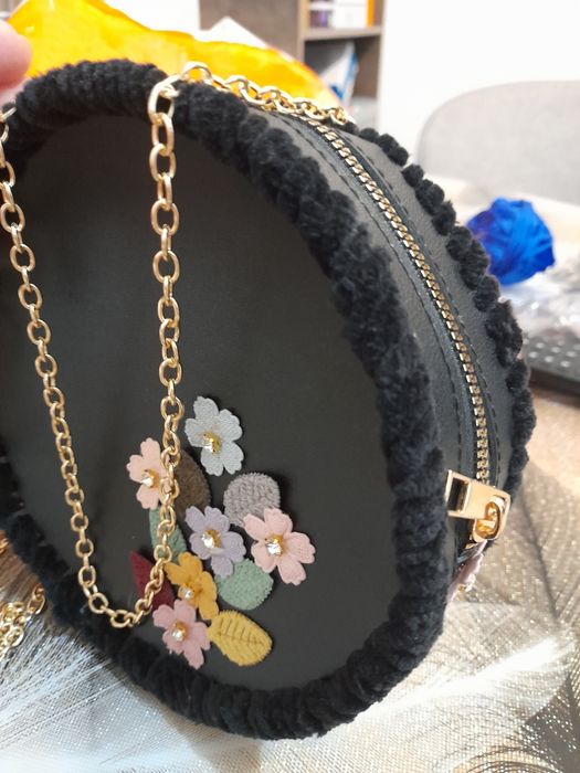 Ръчно претени чантички