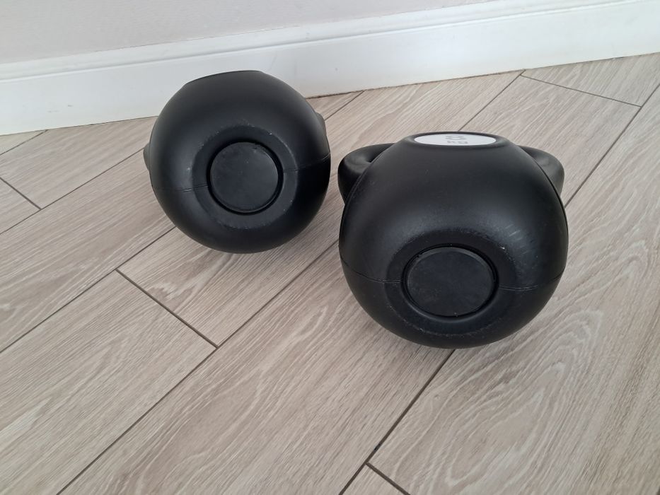 Гири продам 8 кг.