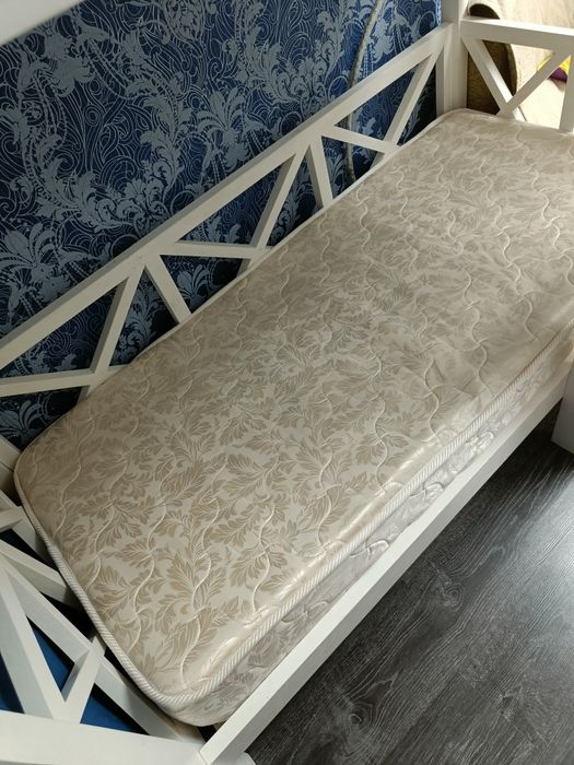 Кровать двухъярусная