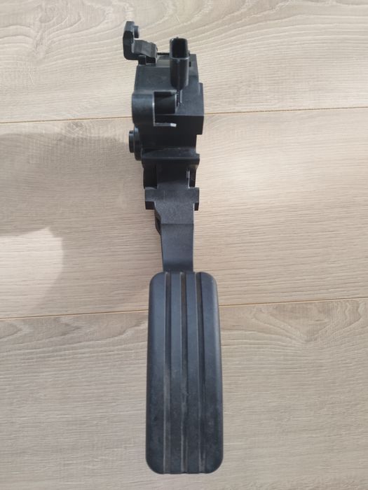 Педал за газта рено меган 3