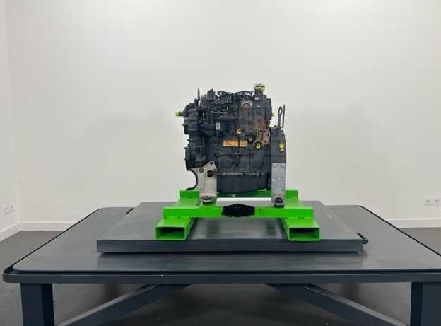 Motor Perkins 1104D 44TA pentru incarcator Case 221E second hand verificat motor diesel 4 cilindri Uniterra Group SRL