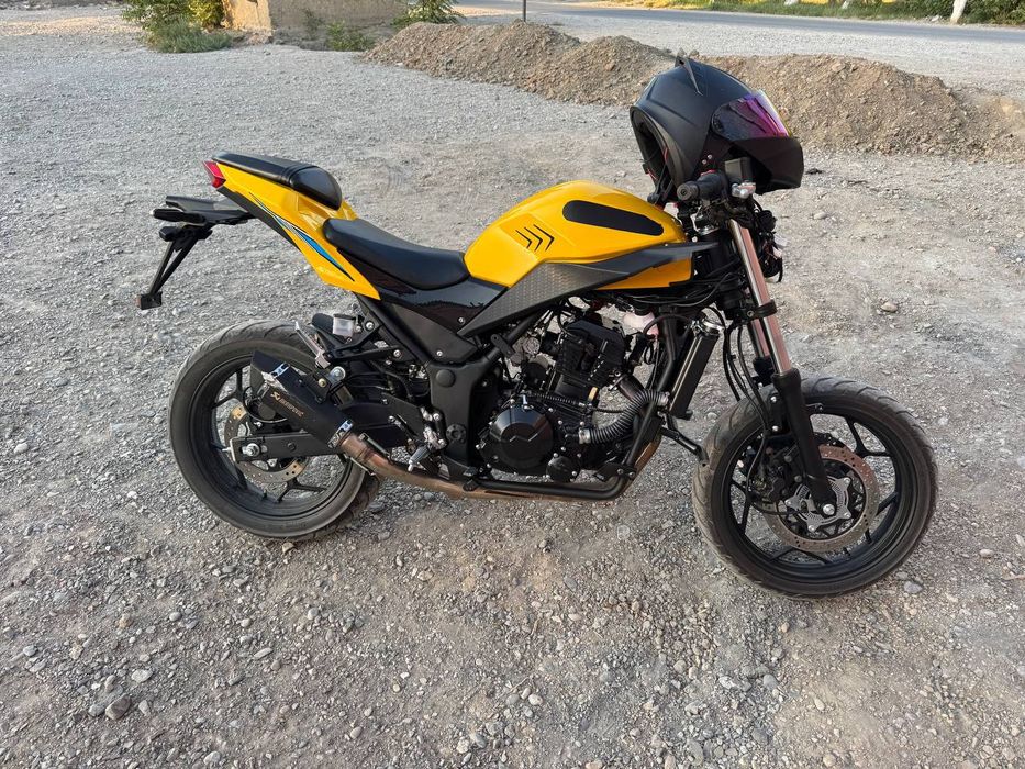 Moto bayk  kavasaki reblika