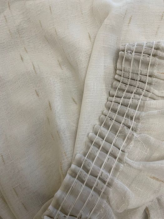 Тюль, прошитая тесьмой, готовая (2 вида).