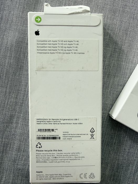 Telecomanda Apple Siri Remote 3rd Generation, USB-C, pentru Apple TV Model A2854, argintiu/negru
