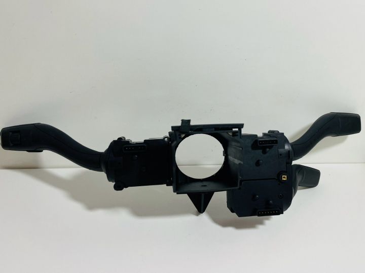 Bloc Lumini  Ansamblu manete 8E0953513 A / 8E0953513A / KL001104401 A