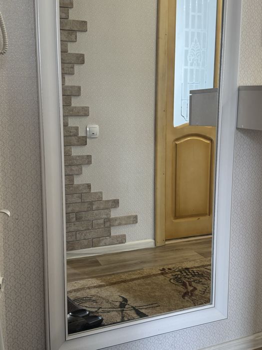 Зеркало настенное