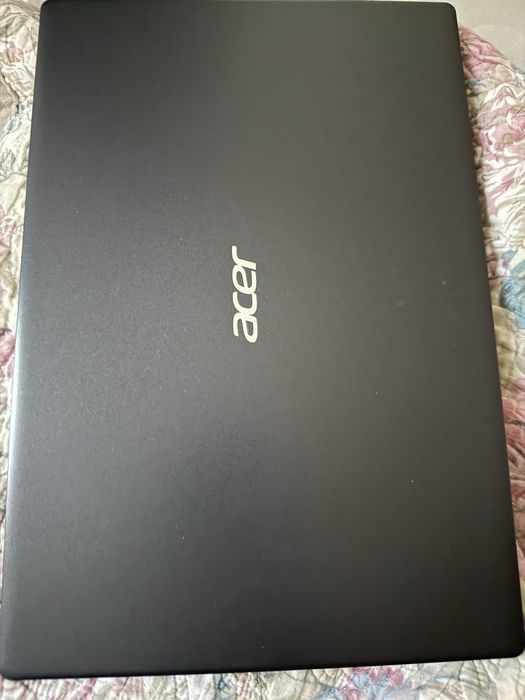 Продам ноутбук Acer 15.6 диагональ процессор intel core i7