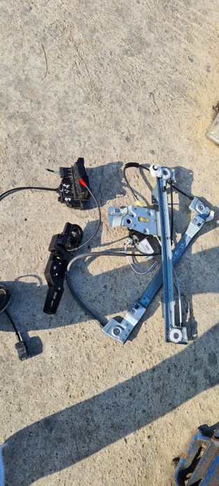 Broasca, blocator usa fata dreapta Mercedes citan 2012-2020