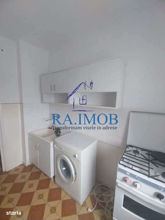 Apartament 2 camere, et 10, Vest - Al.Godeanu - 48900 euro negociabil