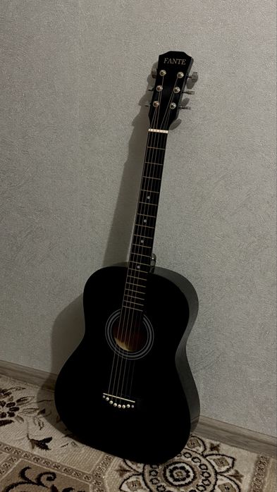 Гитара новаЯ