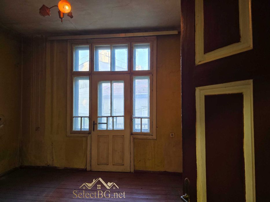 Продава се Къща в Велико Търново, Център - 159 кв.м за 1541 €/кв.м - Снимка #12