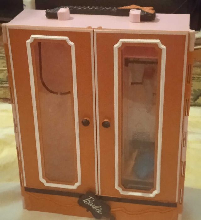 Шкафчики для Барби