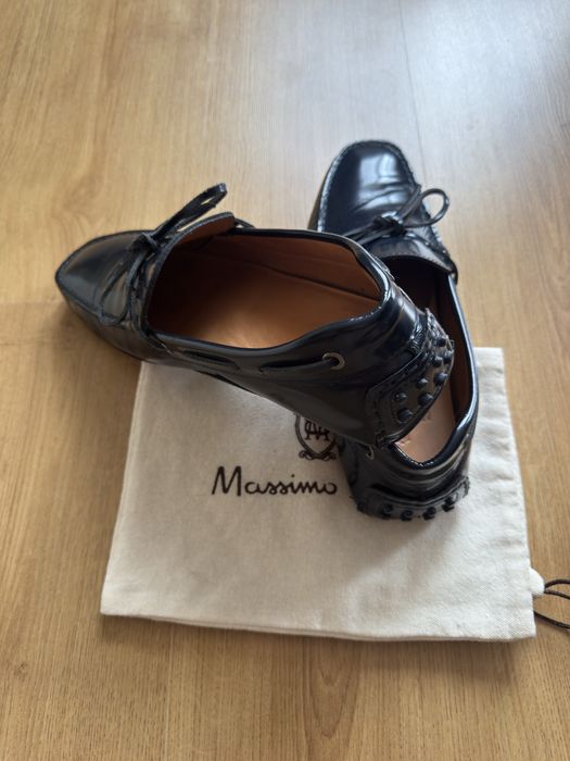 Продавам мокасини Massimo Dutti 43