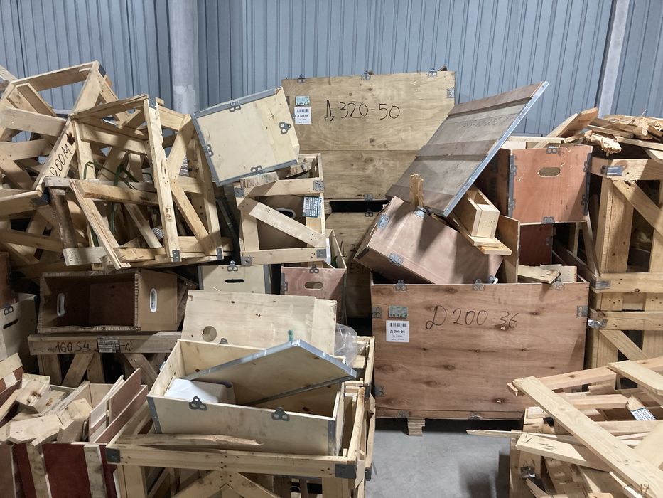 Продам доски, ящики, дрова