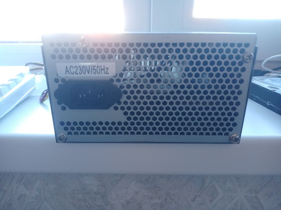 Продам блок питания от crown 400w