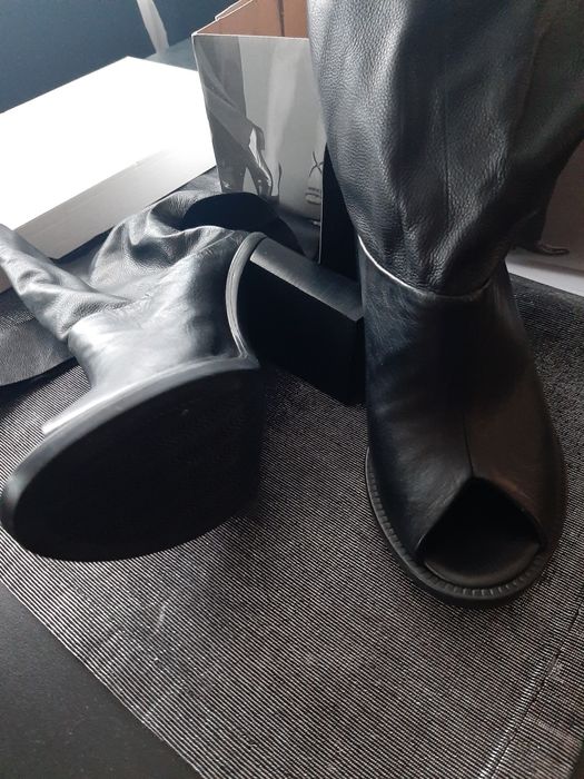 Боти от естествена кожа