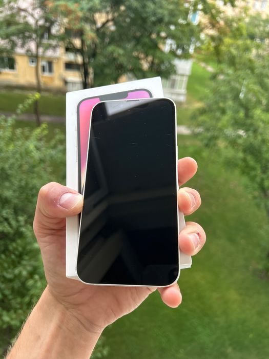 • Iphone  14 • BATERIE  100% •